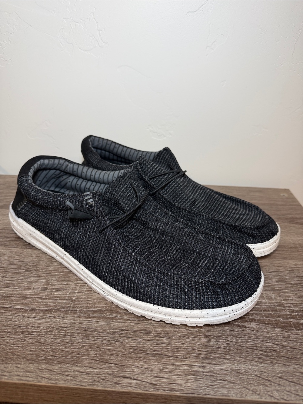 Hey Dude Wally Stretch Sox Men's Black Knit with White Speckled Sole Sz 15